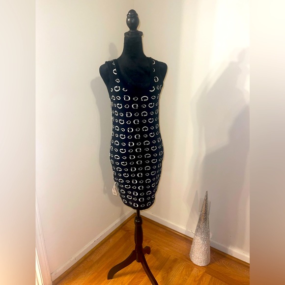 Women’s dress 🖤🤍GUESS - Picture 8 of 10